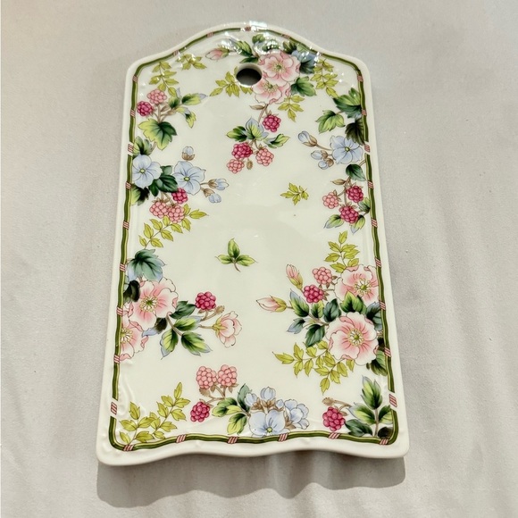 VTG Porcelain Cheese Board Flowers & Berries Andrea Sadek Cottage Trivet Decor - Picture 1 of 9